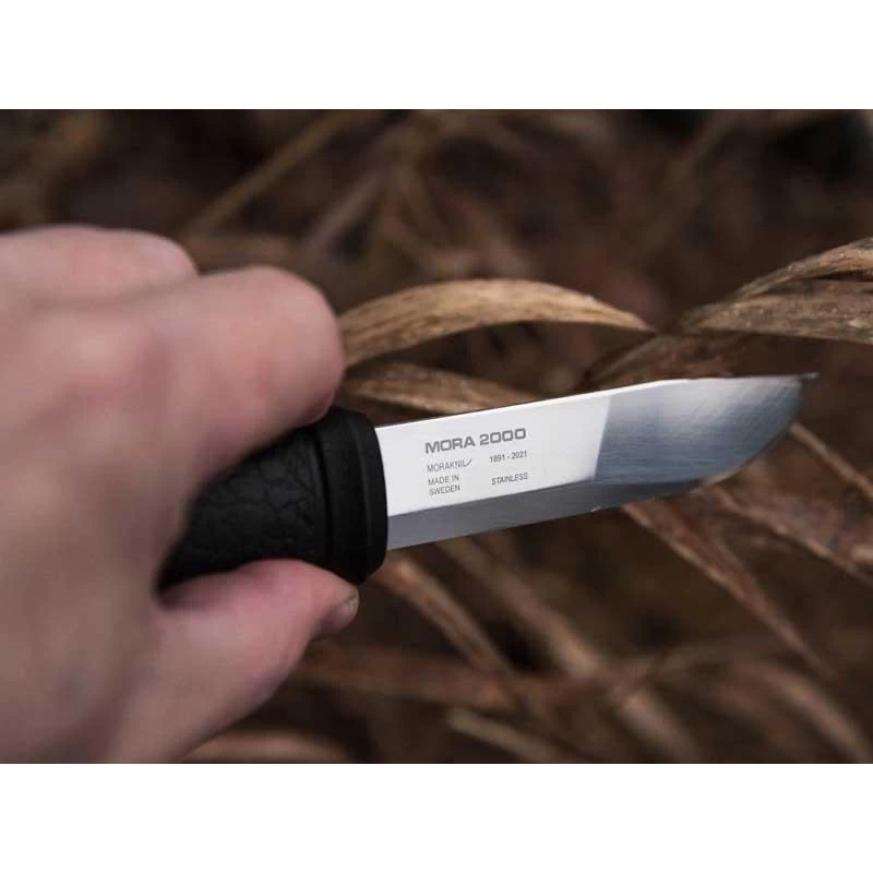 Poignard Mora 2000S Noir - édition Limitée 2021 5 Poignard Mora 2000S Noir - édition Limitée 2021 – Image 5